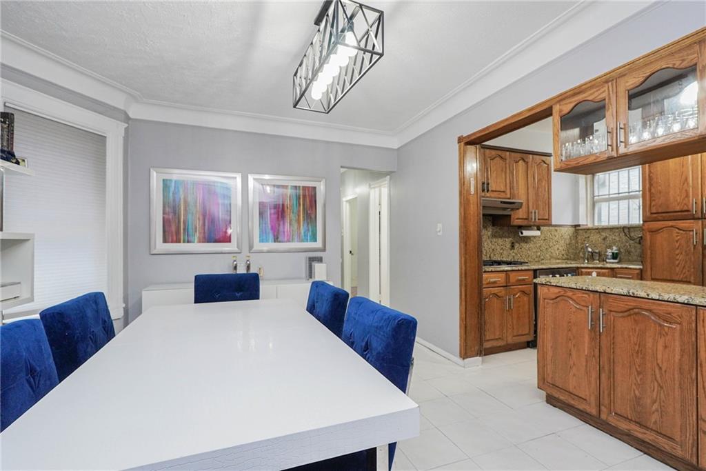 305 Avenue O Midwood Brooklyn NY 11230