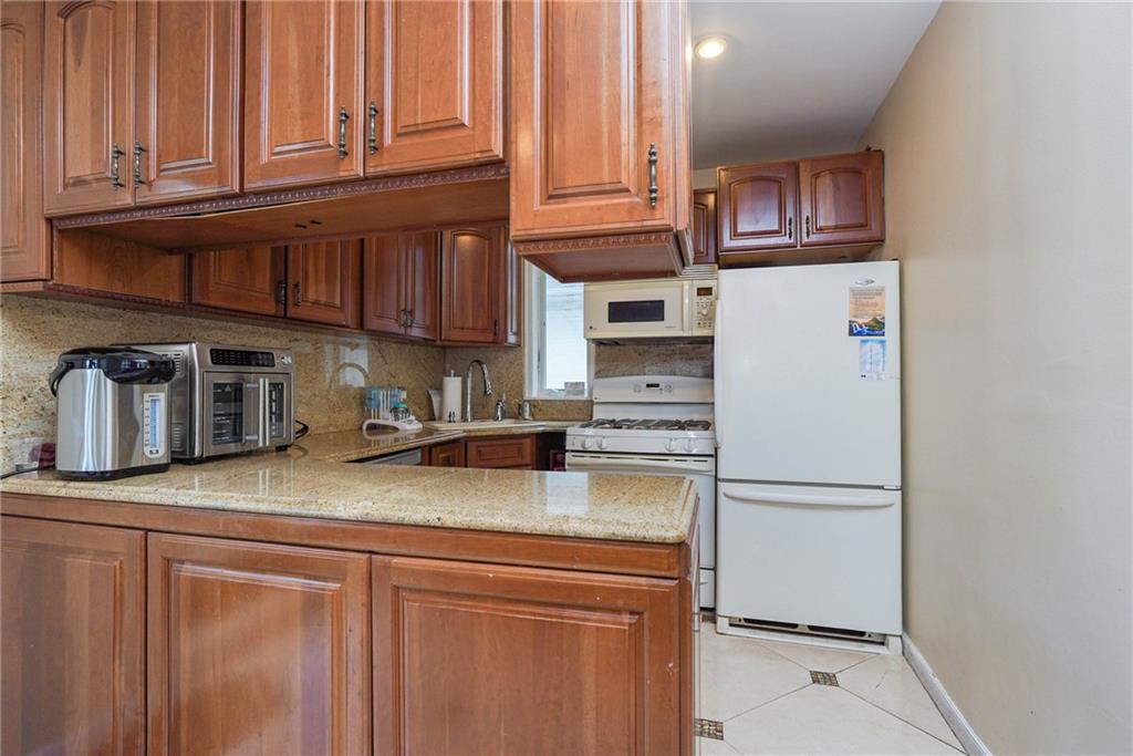 305 Avenue O Midwood Brooklyn NY 11230