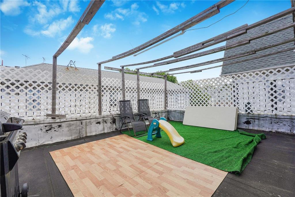 305 Avenue O Midwood Brooklyn NY 11230