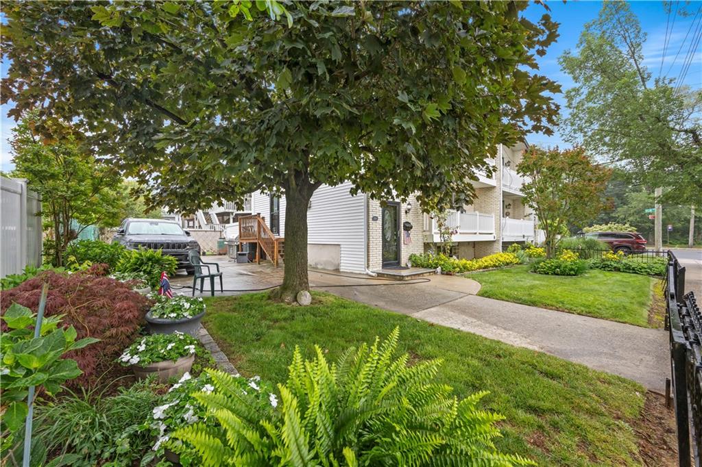 169 Redgrave Avenue Bay Terrace Staten Island NY 10306