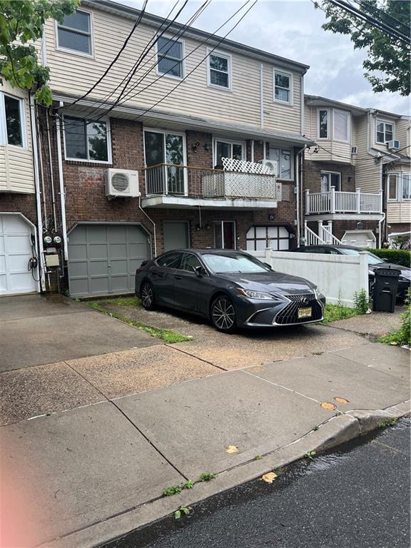 22 Oakville Street Willowbrook Staten Island NY 10314