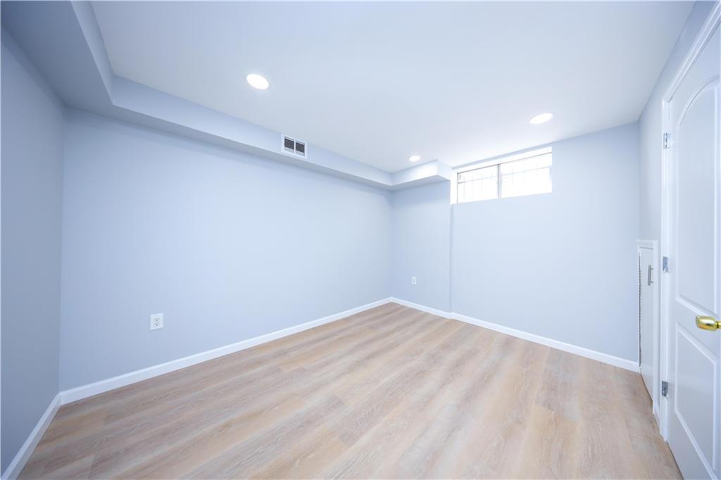 18 Rowan Avenue Midland Beach Staten Island NY 10306