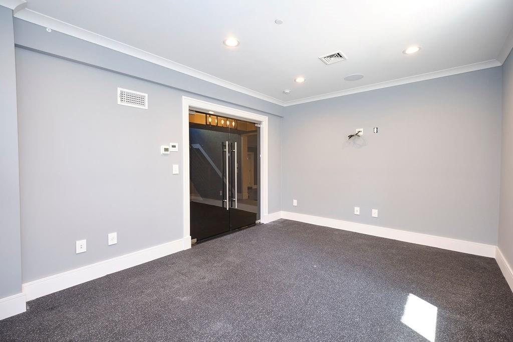185 Radcliff Road Grasmere Staten Island NY 10305