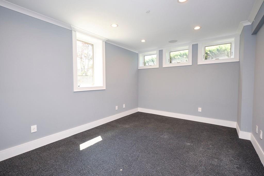 185 Radcliff Road Grasmere Staten Island NY 10305