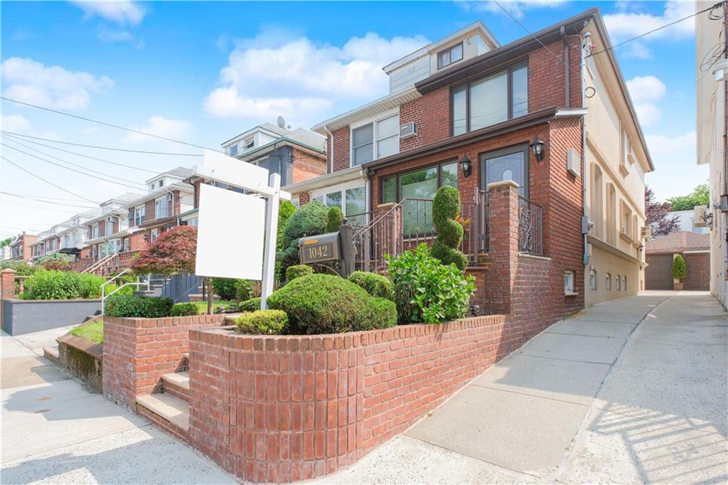 1042 76th Street Dyker Heights Brooklyn NY 11228