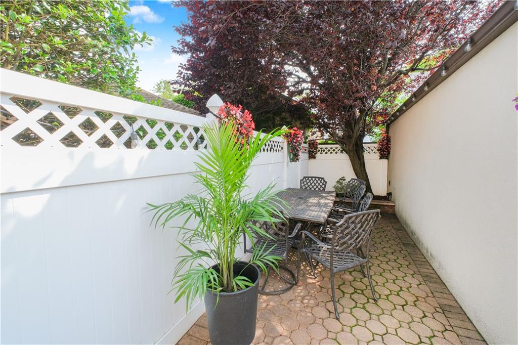 1042 76th Street Dyker Heights Brooklyn NY 11228