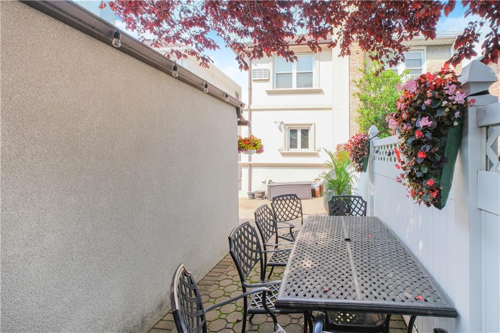1042 76th Street Dyker Heights Brooklyn NY 11228