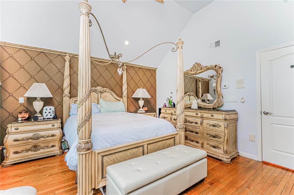 40 Terrace Avenue Prince's Bay Staten Island NY 10309