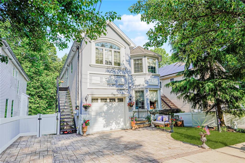 40 Terrace Avenue Prince's Bay Staten Island NY 10309