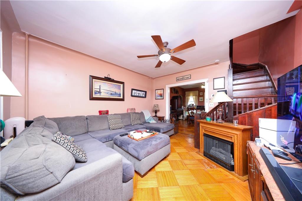 32 Gatling Place Dyker Heights Brooklyn NY 11209