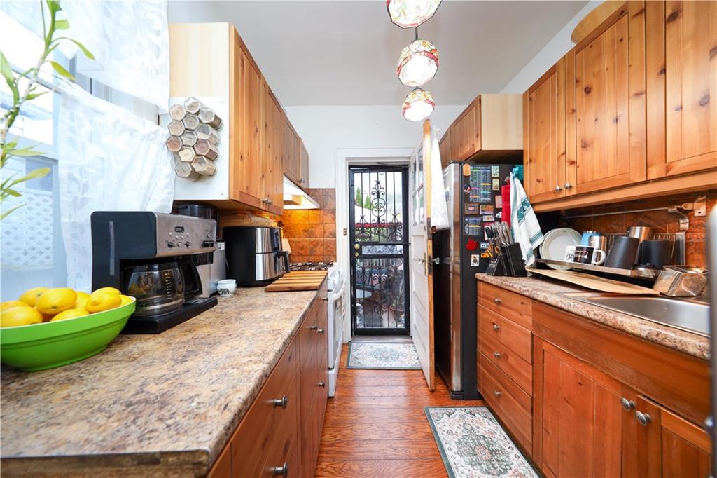 32 Gatling Place Dyker Heights Brooklyn NY 11209