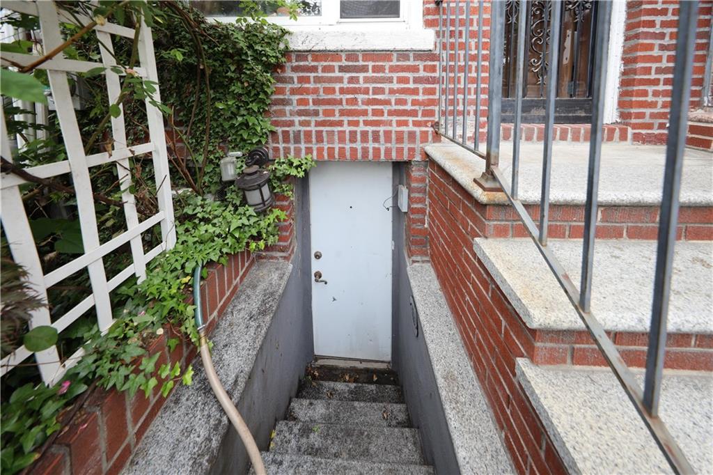 32 Gatling Place Dyker Heights Brooklyn NY 11209