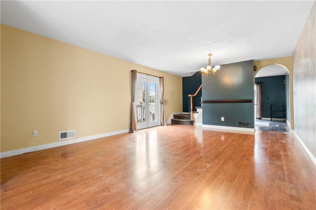 41 Bent Street Eltingville Staten Island NY 10312