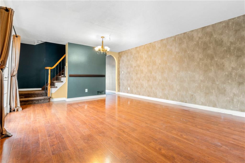 41 Bent Street Eltingville Staten Island NY 10312