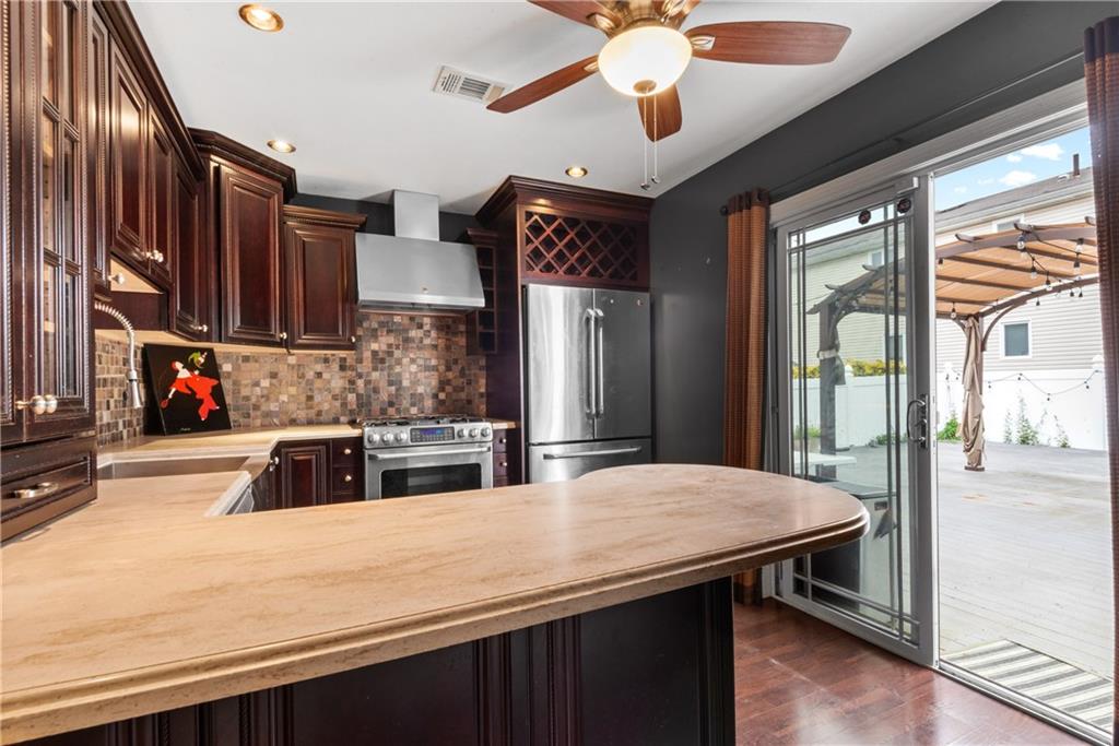 41 Bent Street Eltingville Staten Island NY 10312