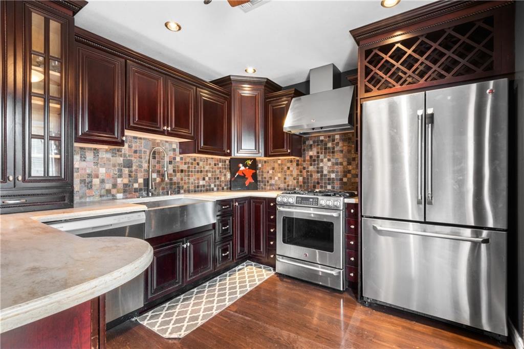 41 Bent Street Eltingville Staten Island NY 10312