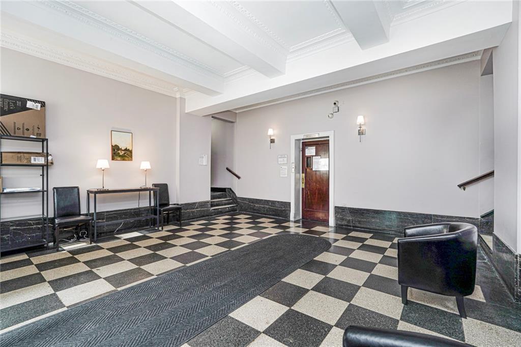 9524 Fort Hamilton Parkway Bay Ridge Brooklyn NY 11209