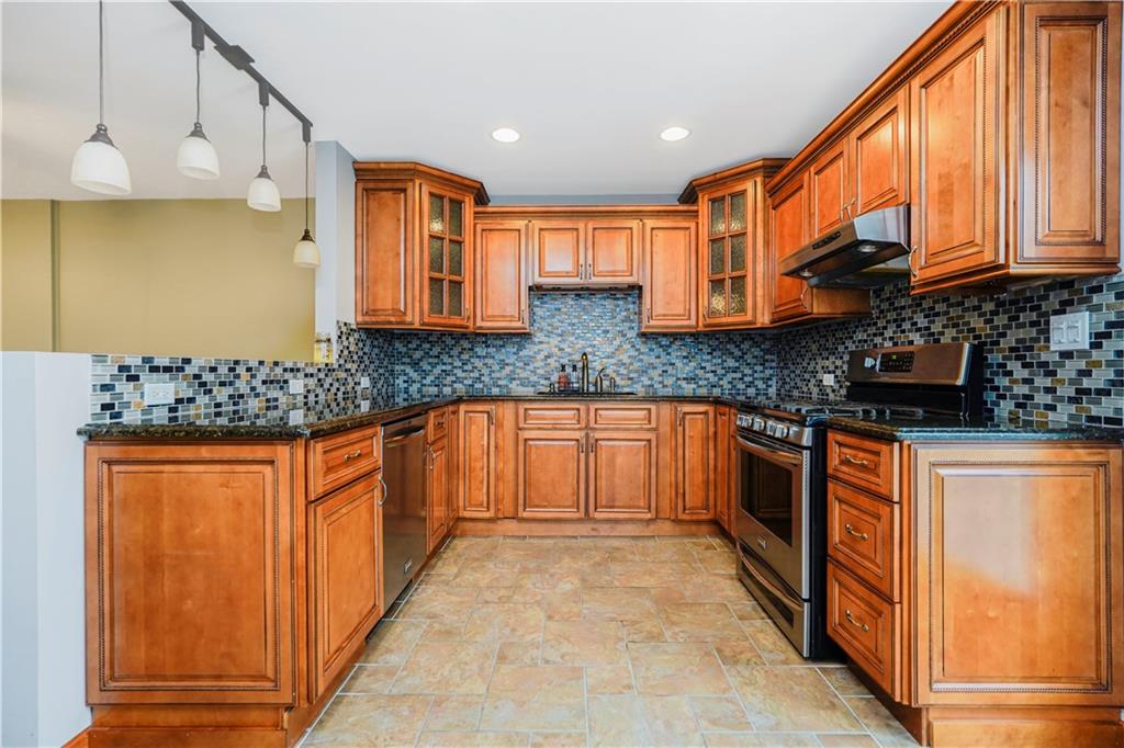 61 Avon Lane Westerleigh Staten Island NY 10314