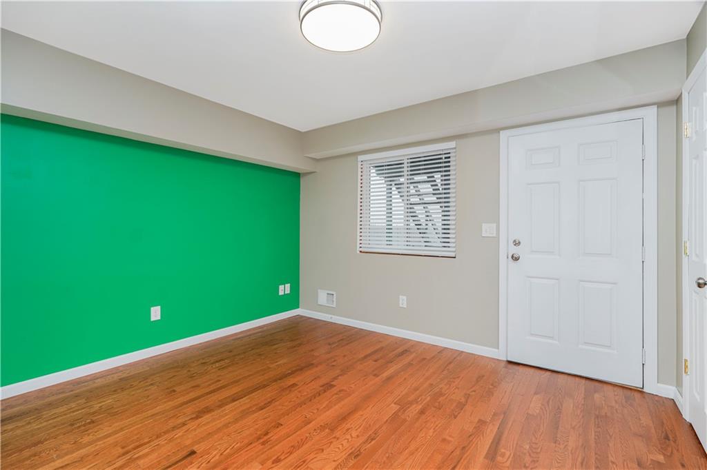 61 Avon Lane Westerleigh Staten Island NY 10314