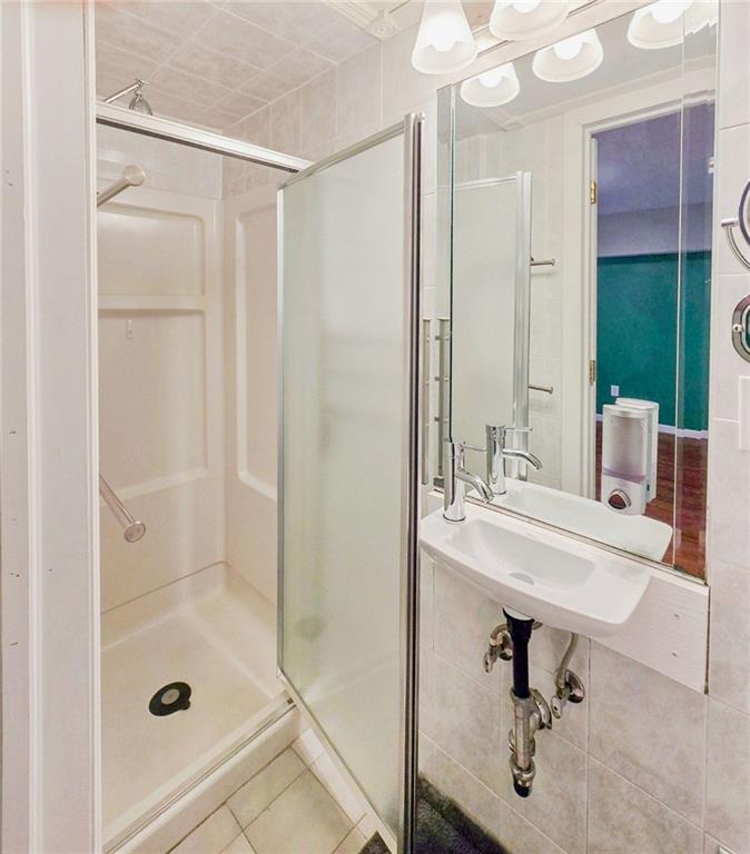 61 Avon Lane Westerleigh Staten Island NY 10314