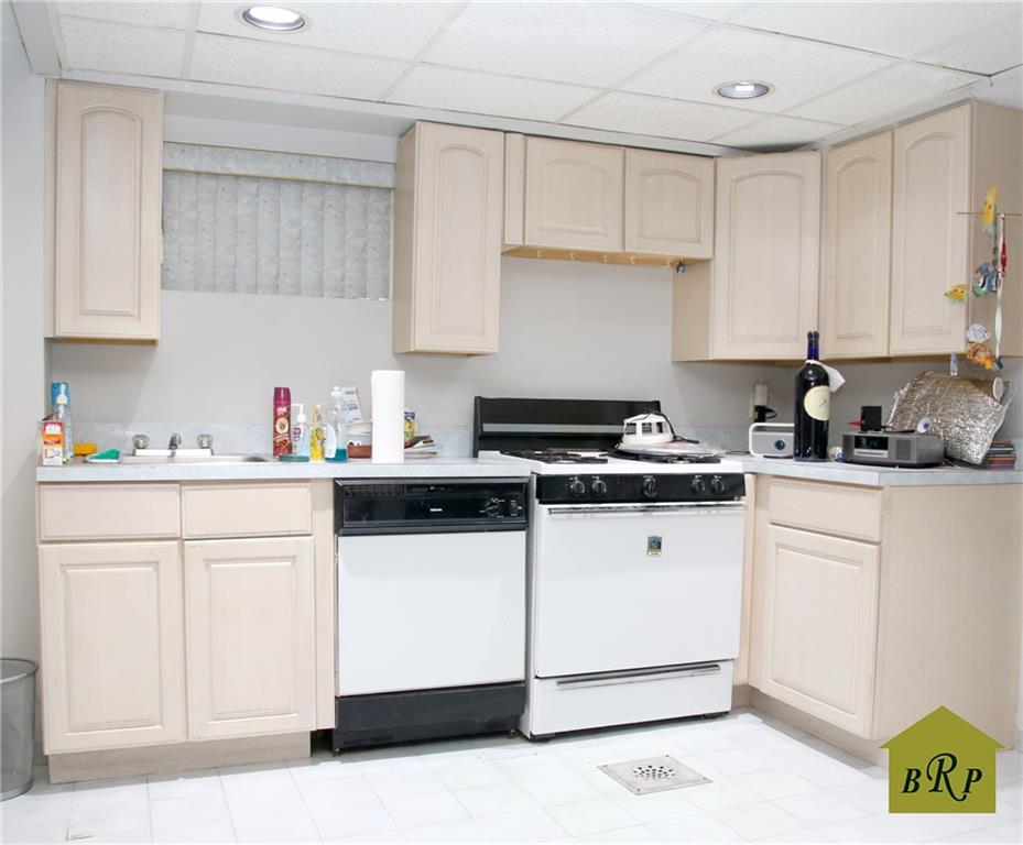 59 Bay 29th Street Bensonhurst Brooklyn NY 11214