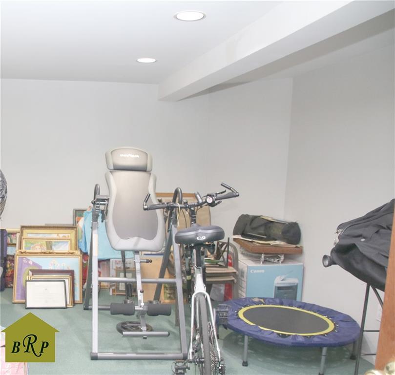 59 Bay 29th Street Bensonhurst Brooklyn NY 11214