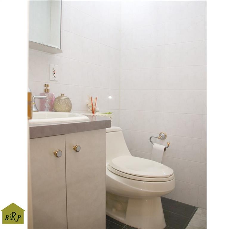 59 Bay 29th Street Bensonhurst Brooklyn NY 11214