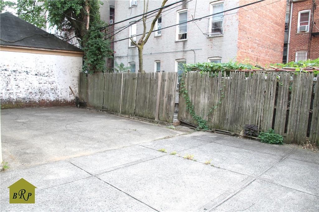 59 Bay 29th Street Bensonhurst Brooklyn NY 11214