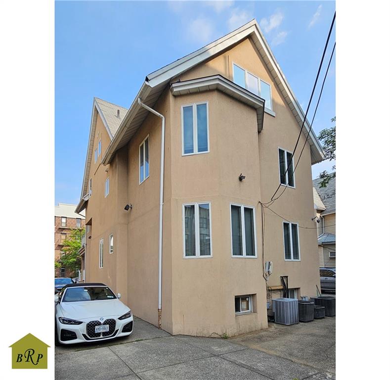 59 Bay 29th Street Bensonhurst Brooklyn NY 11214