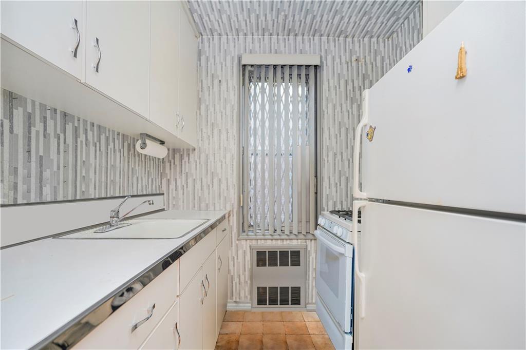 1250 Ocean Parkway Midwood Brooklyn NY 11230