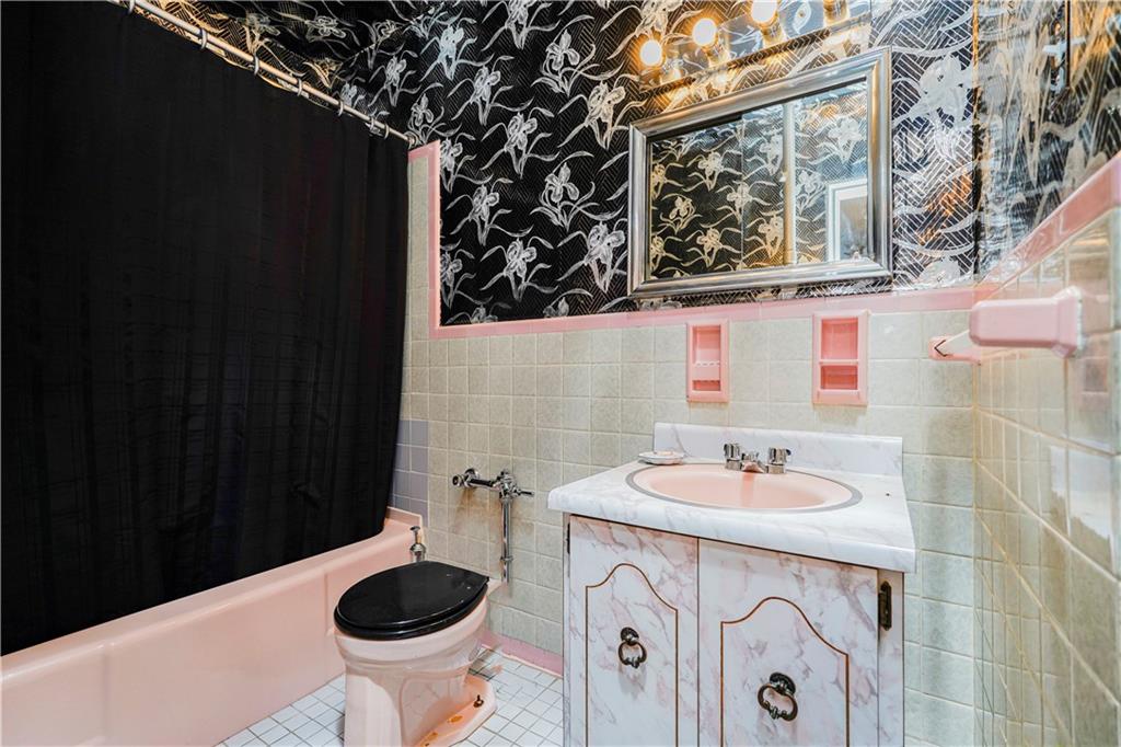 1250 Ocean Parkway Midwood Brooklyn NY 11230