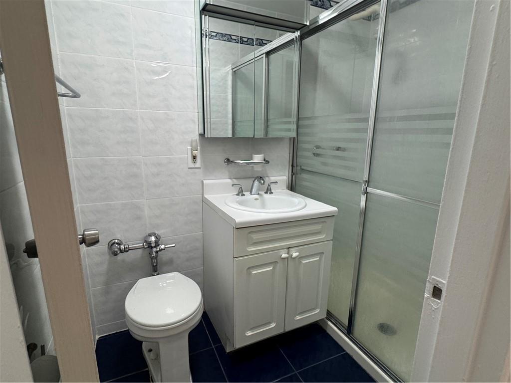 3235 Emmons Avenue Sheepshead Bay Brooklyn NY 11234