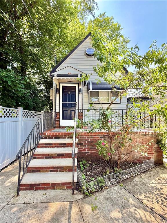 90 Hickory Avenue Arrochar Staten Island NY 10305