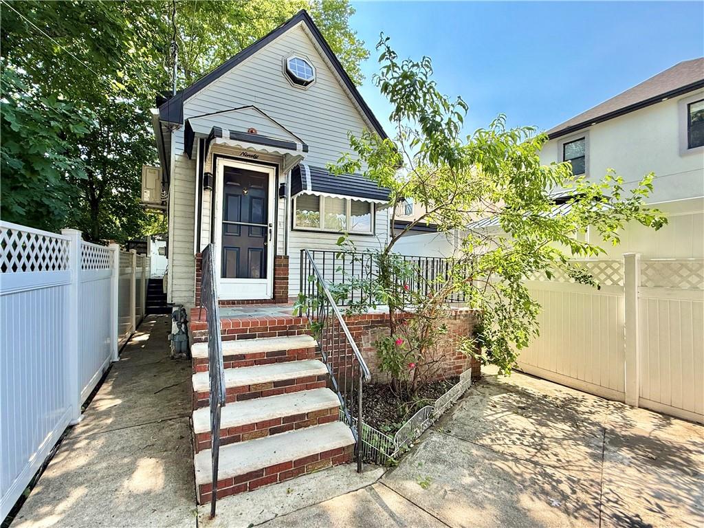 90 Hickory Avenue Arrochar Staten Island NY 10305