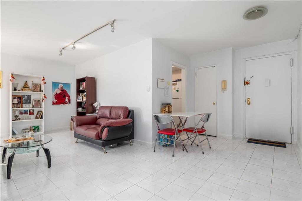 735 Avenue W Sheepshead Bay Brooklyn NY 11223