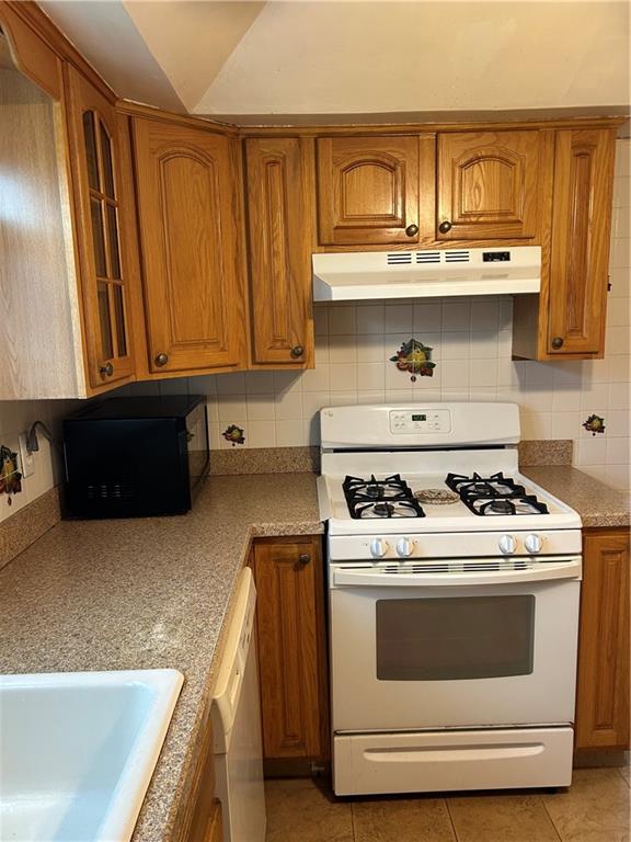 30 Regis Drive Graniteville New York NY 10314