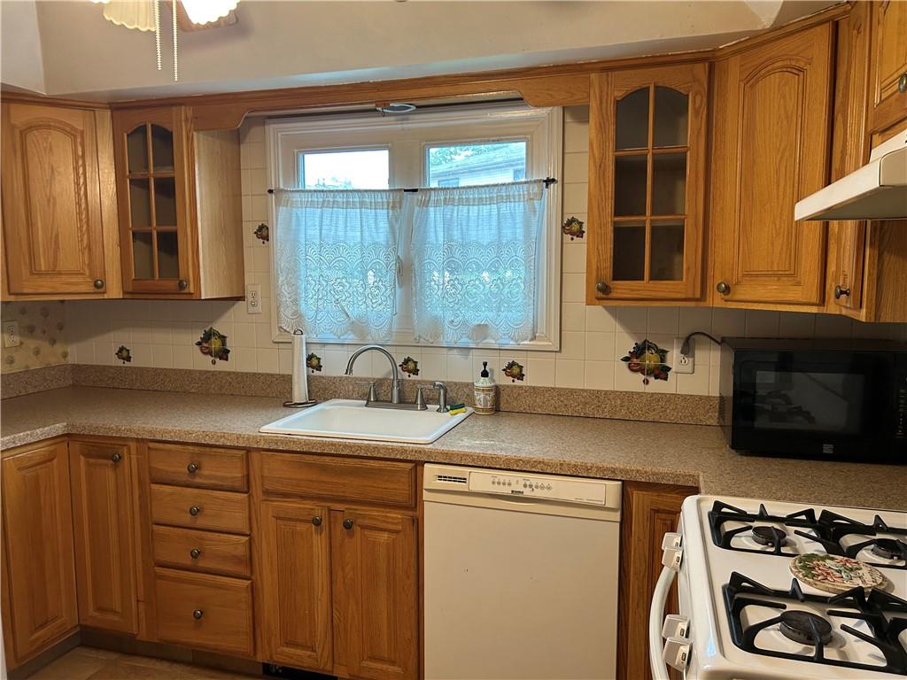 30 Regis Drive Graniteville New York NY 10314