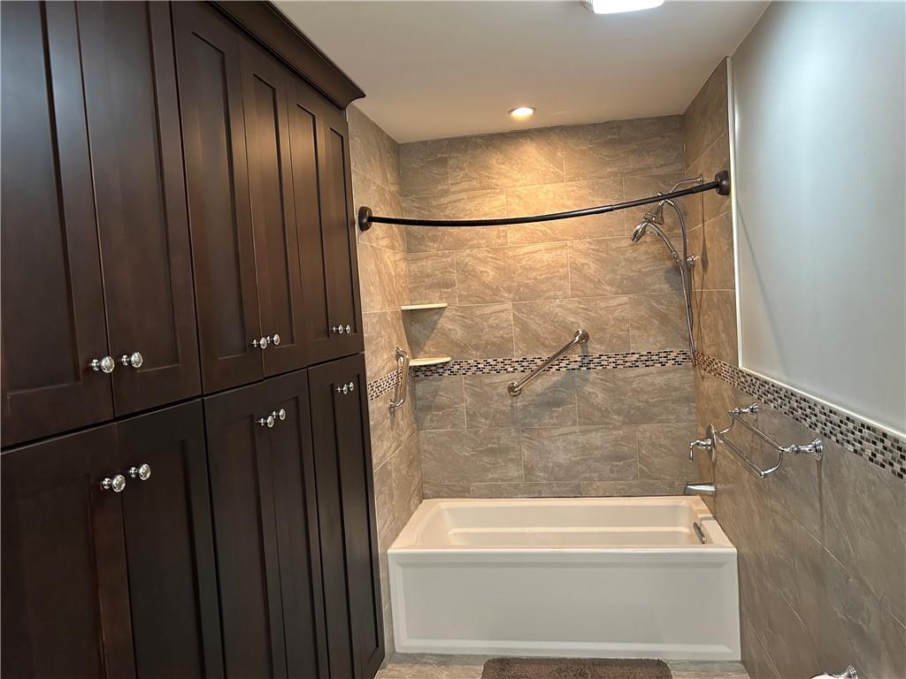 30 Regis Drive Graniteville New York NY 10314