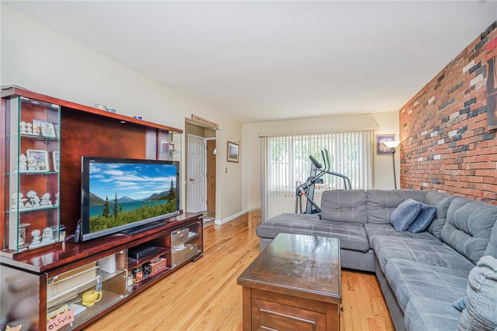 46 Mosely Avenue Annadale Staten Island NY 10312