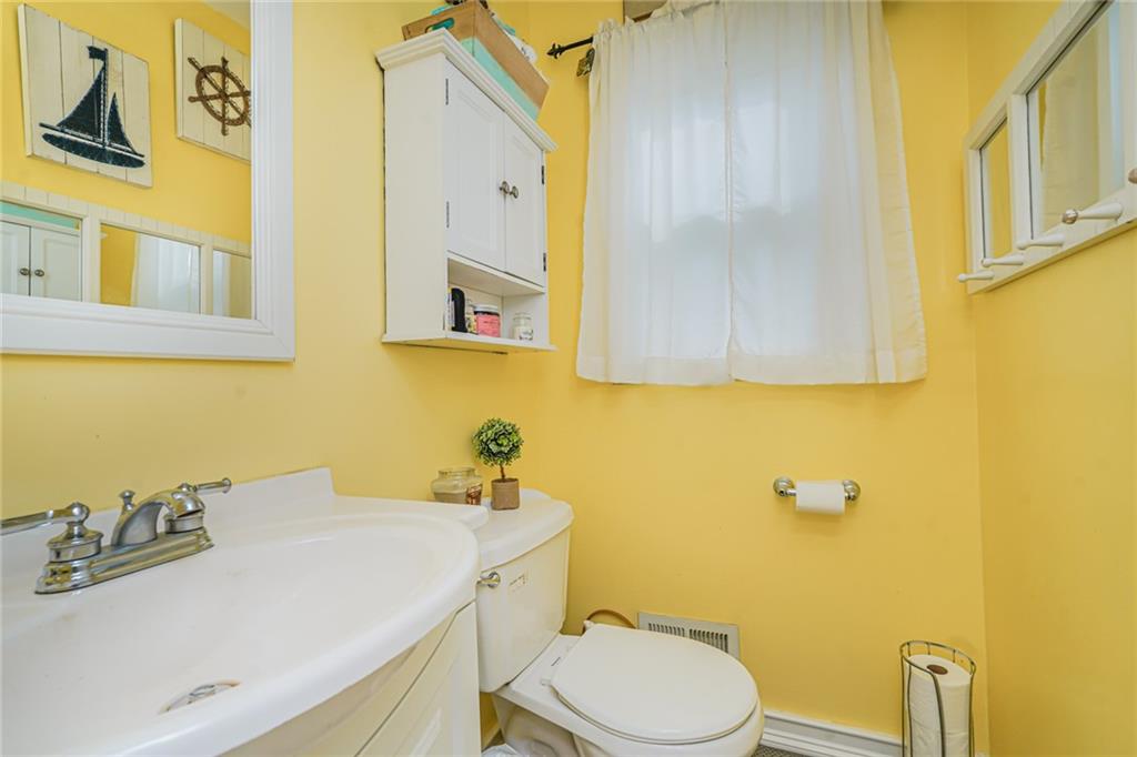 46 Mosely Avenue Annadale Staten Island NY 10312
