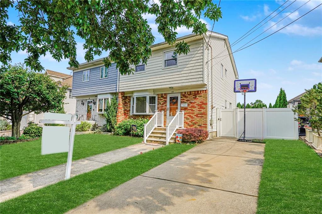 46 Mosely Avenue Annadale Staten Island NY 10312