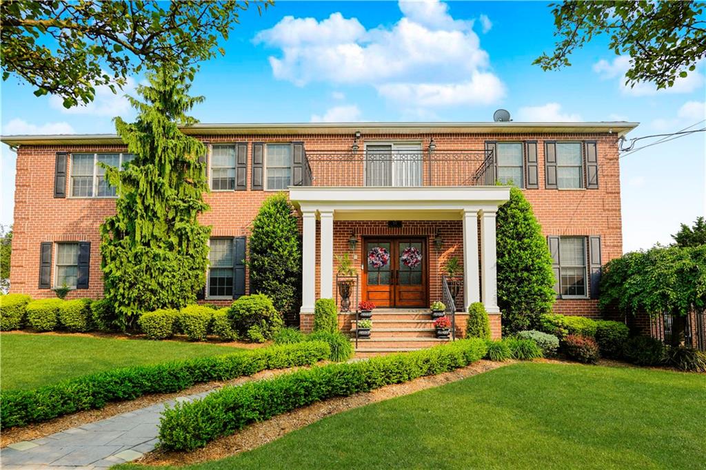 274 South Railroad Street Annadale Staten Island NY 10312