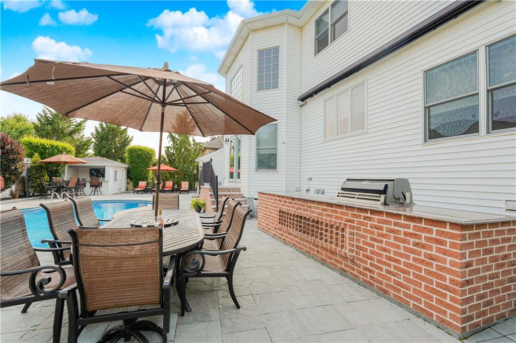 274 South Railroad Street Annadale Staten Island NY 10312