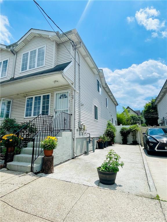 30 Winegar Lane West Brighton Staten Island NY 10310