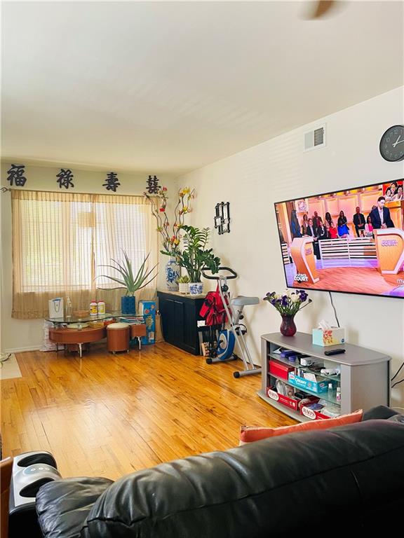 30 Winegar Lane West Brighton Staten Island NY 10310