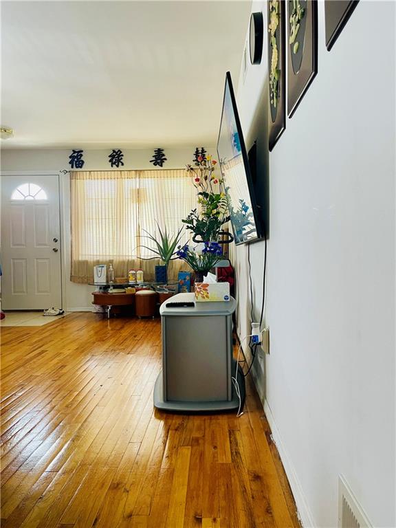 30 Winegar Lane West Brighton Staten Island NY 10310