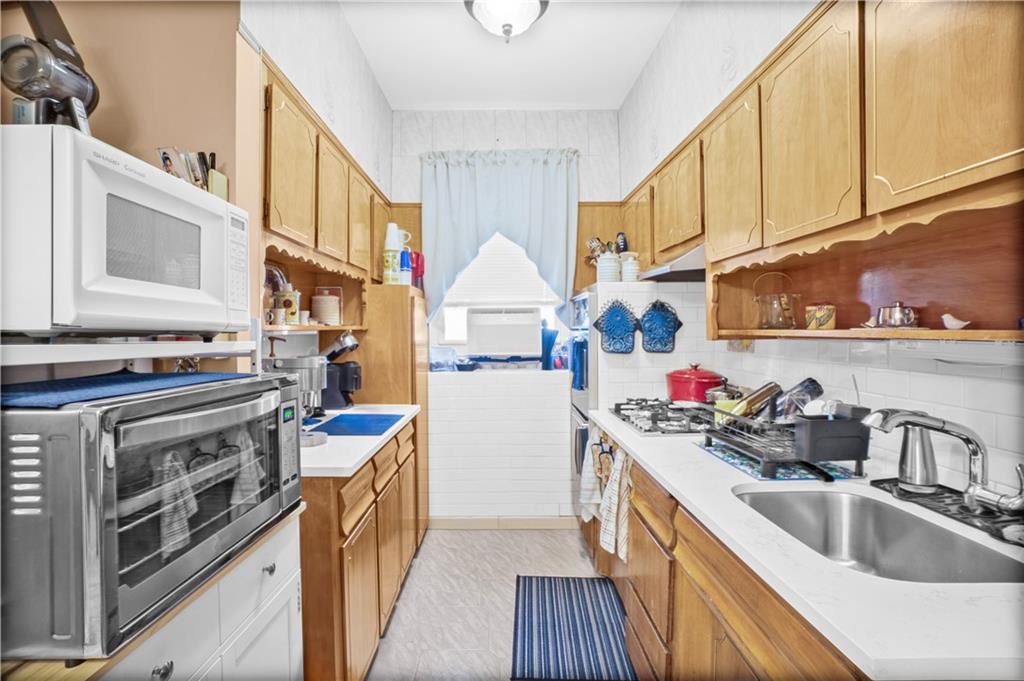 2045 West 11th Street Gravesend Brooklyn NY 11223