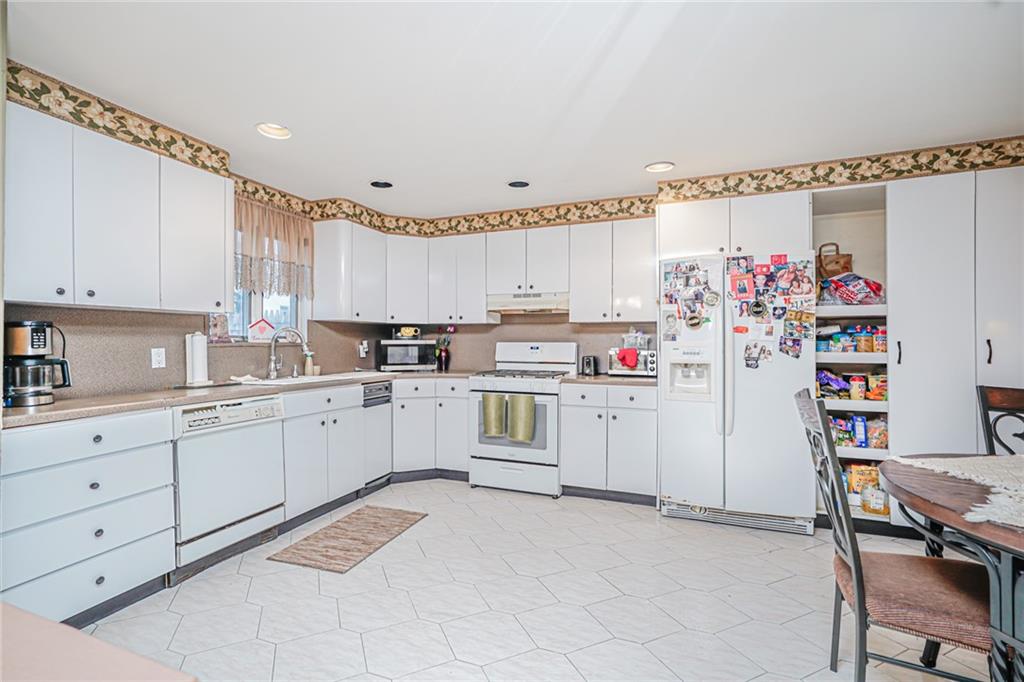 443 Ridgewood Avenue Eltingville Staten Island NY 10312