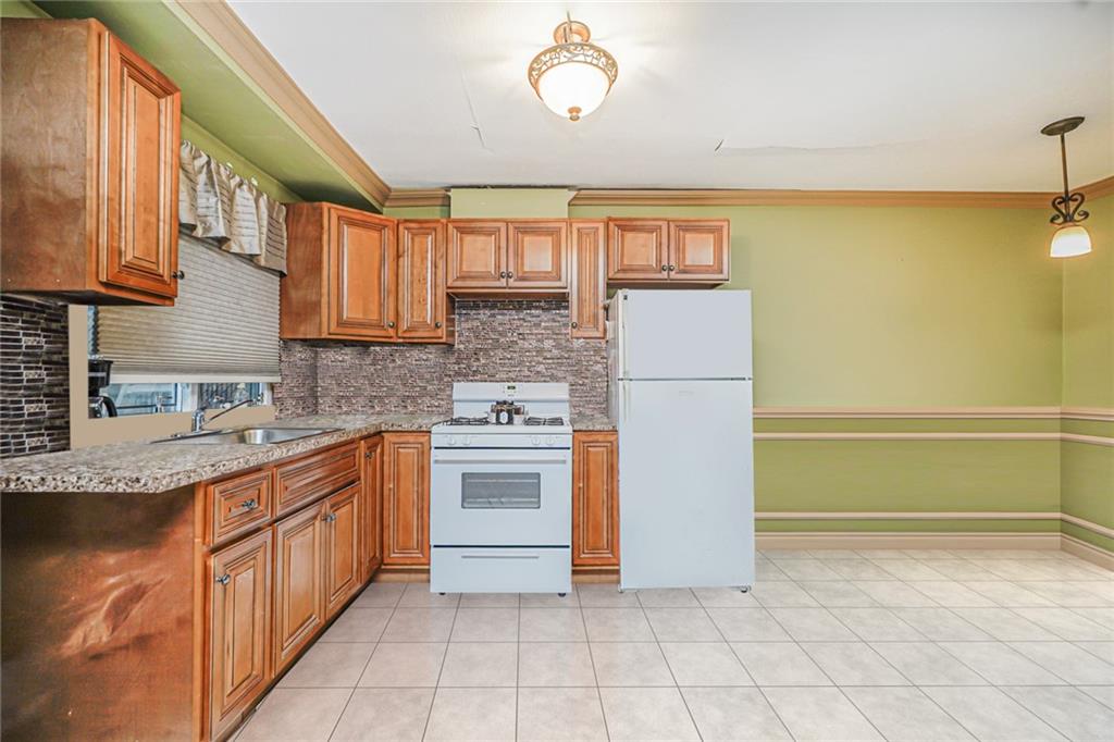 443 Ridgewood Avenue Eltingville Staten Island NY 10312