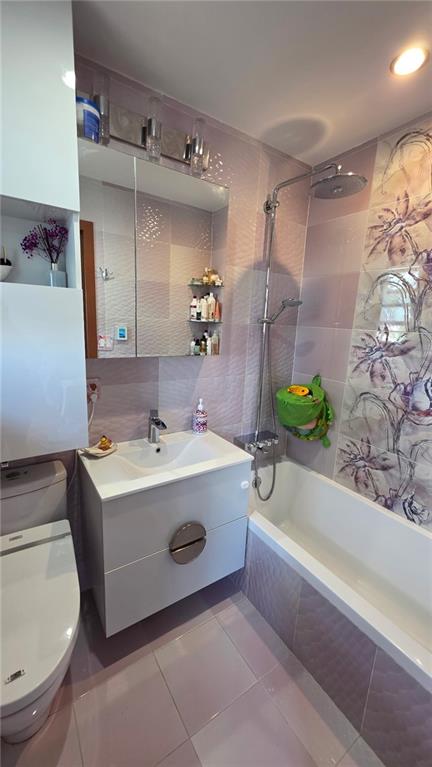 134 West End Avenue Manhattan Beach Brooklyn NY 11235